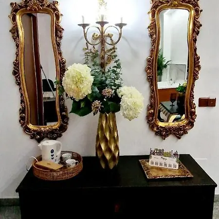 מלון Plaza Del Castillo 4*