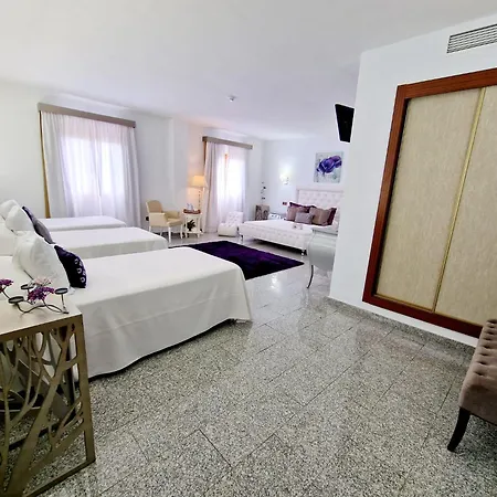 Plaza Del Castillo 4*