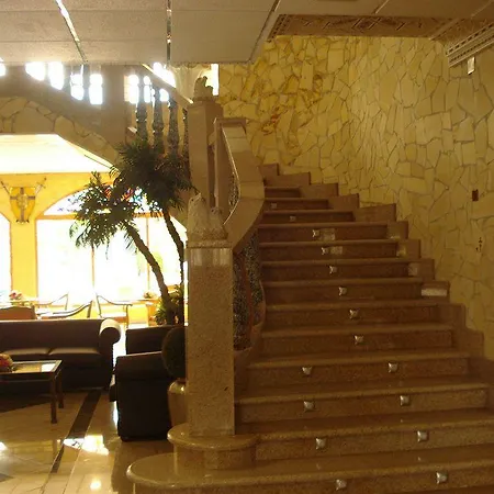 Plaza Del Castillo מלון מאלגה