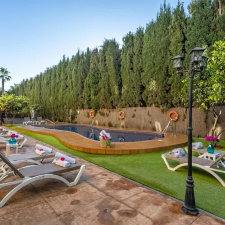 Plaza Del Castillo Szálloda 4*