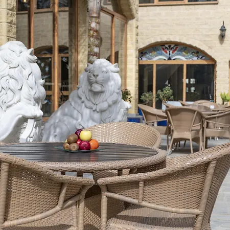 Plaza Del Castillo Hotel 4*